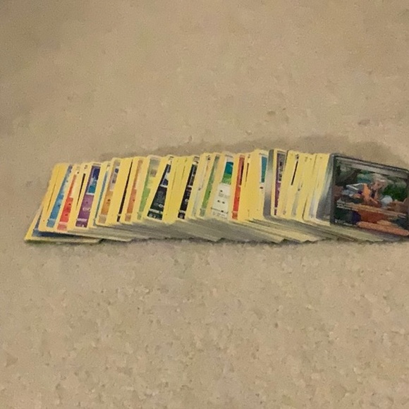 200 hundred Pokémon cards, unused fresh out of the package - Picture 4 of 4